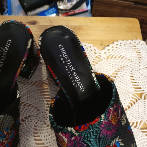 Shoes - Picture 3 of 3